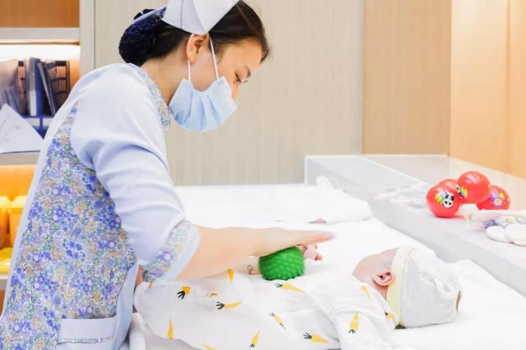 月子中心对婴儿的护理_新生儿月子怎么护理_月子中心宝宝托管